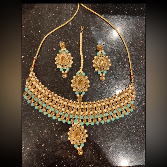 One of a kind Lehenga - Picture 4 of 6